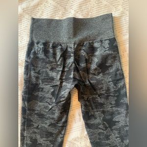 Gymshark Camo Seamless Legging in Black